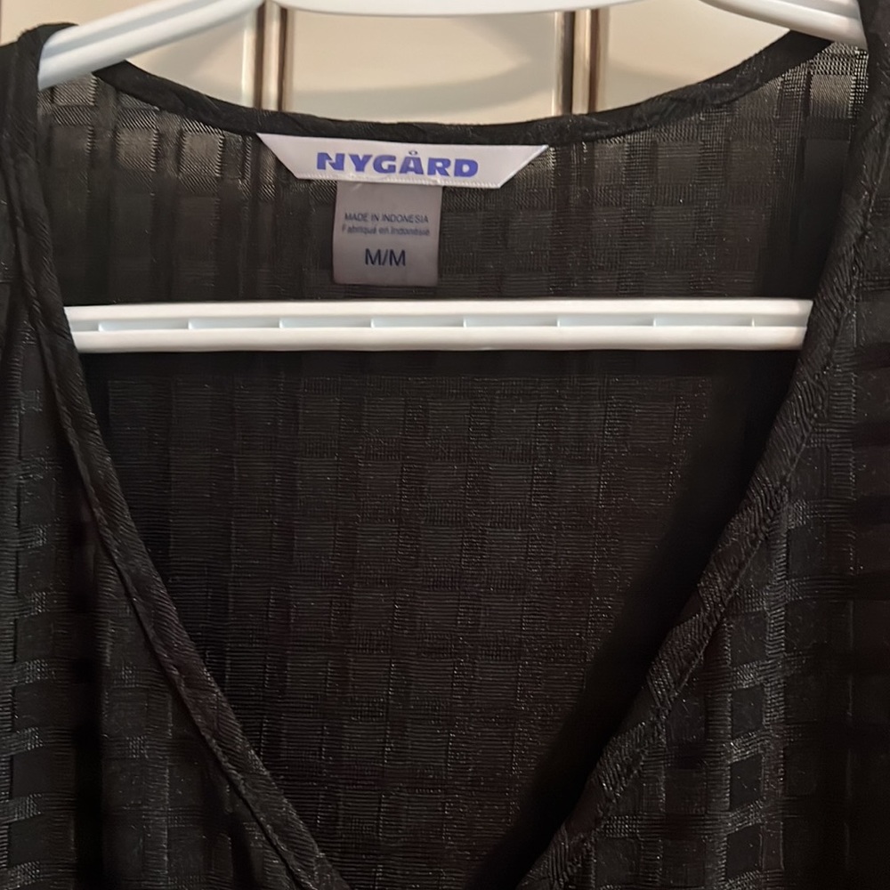 Peter Nygard black top - Picture 2 of 3